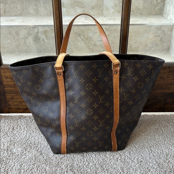 Louis Vuitton Handbags - Louis Vuitton Brown Monogram Sac Shopping tote